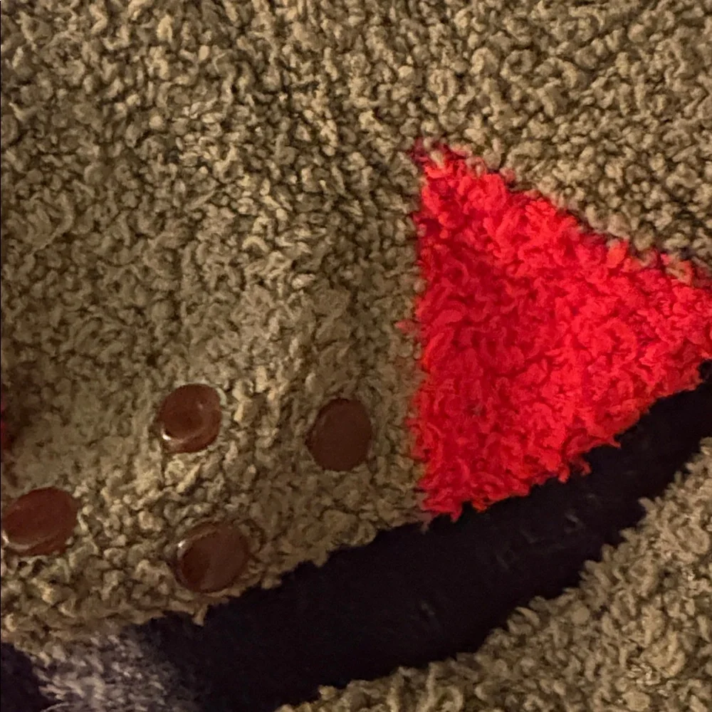 Cozy Kids' Fuzzy Socks Set - Red and Green